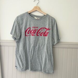 H&M Drink Coca Cola Gray Ours Is Ice Cold Graphic Tee Size Large